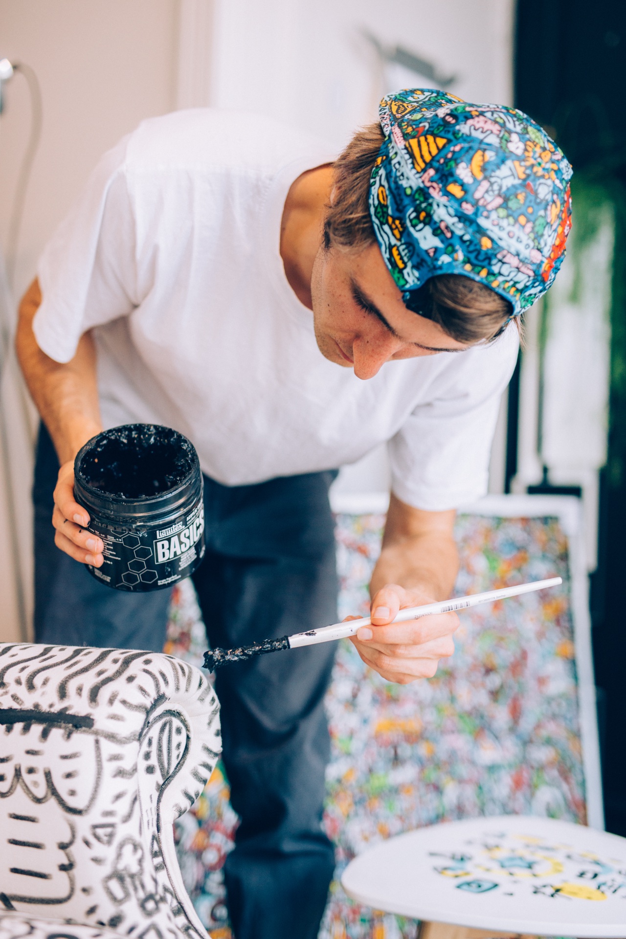 Space Raphaël painting furniture with black linework